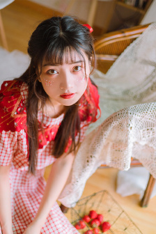 善良的邻居的妻子